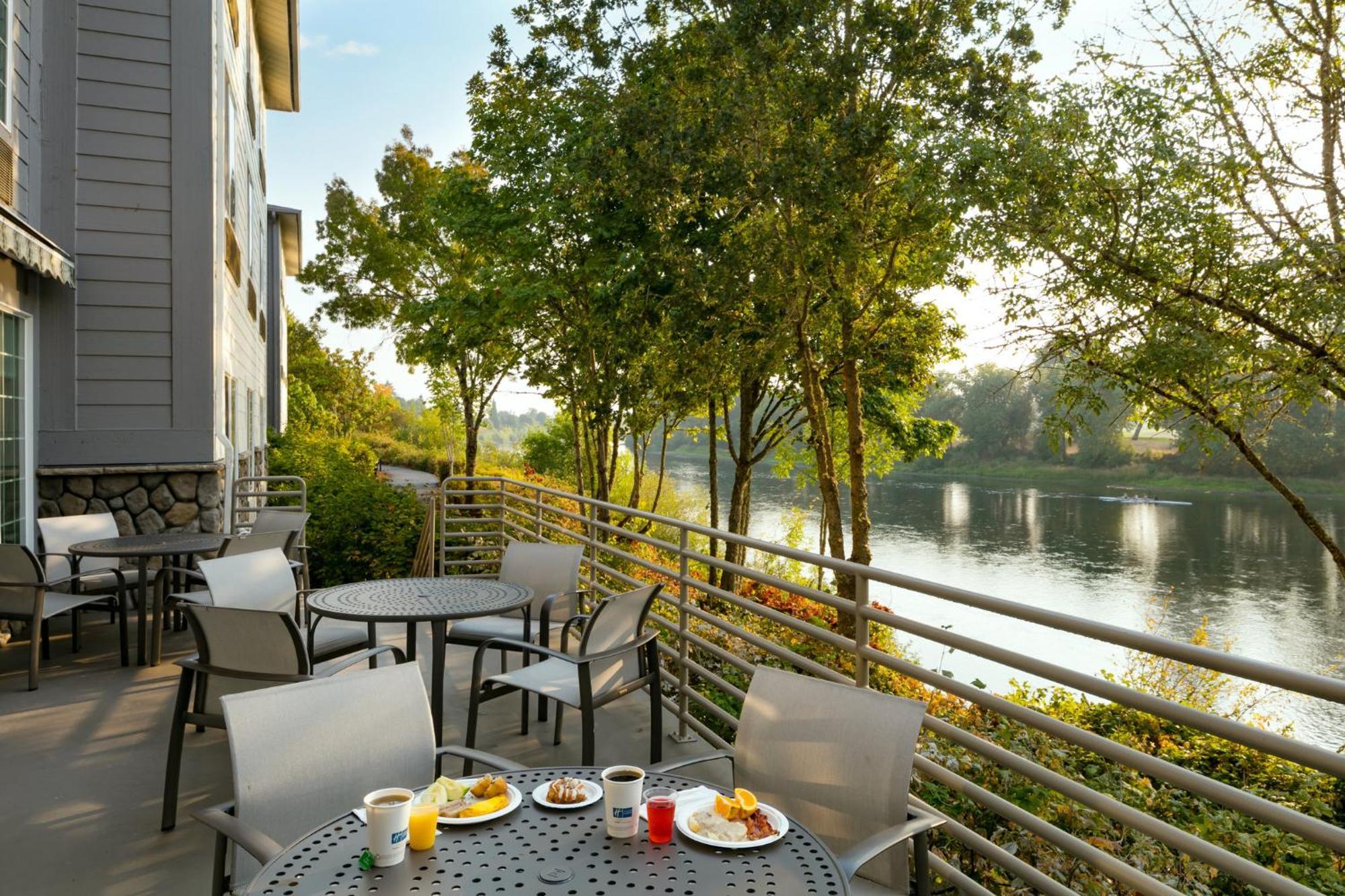 Holiday Inn Express Corvallis-On The River By Ihg Exteriér fotografie